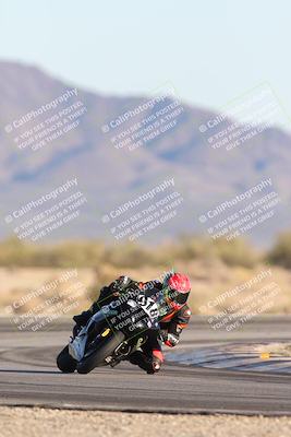 media/Dec-07-2025-CVMA (Sun) [[3e7d2de5dc]]/Race 16-Formula Middleweight/